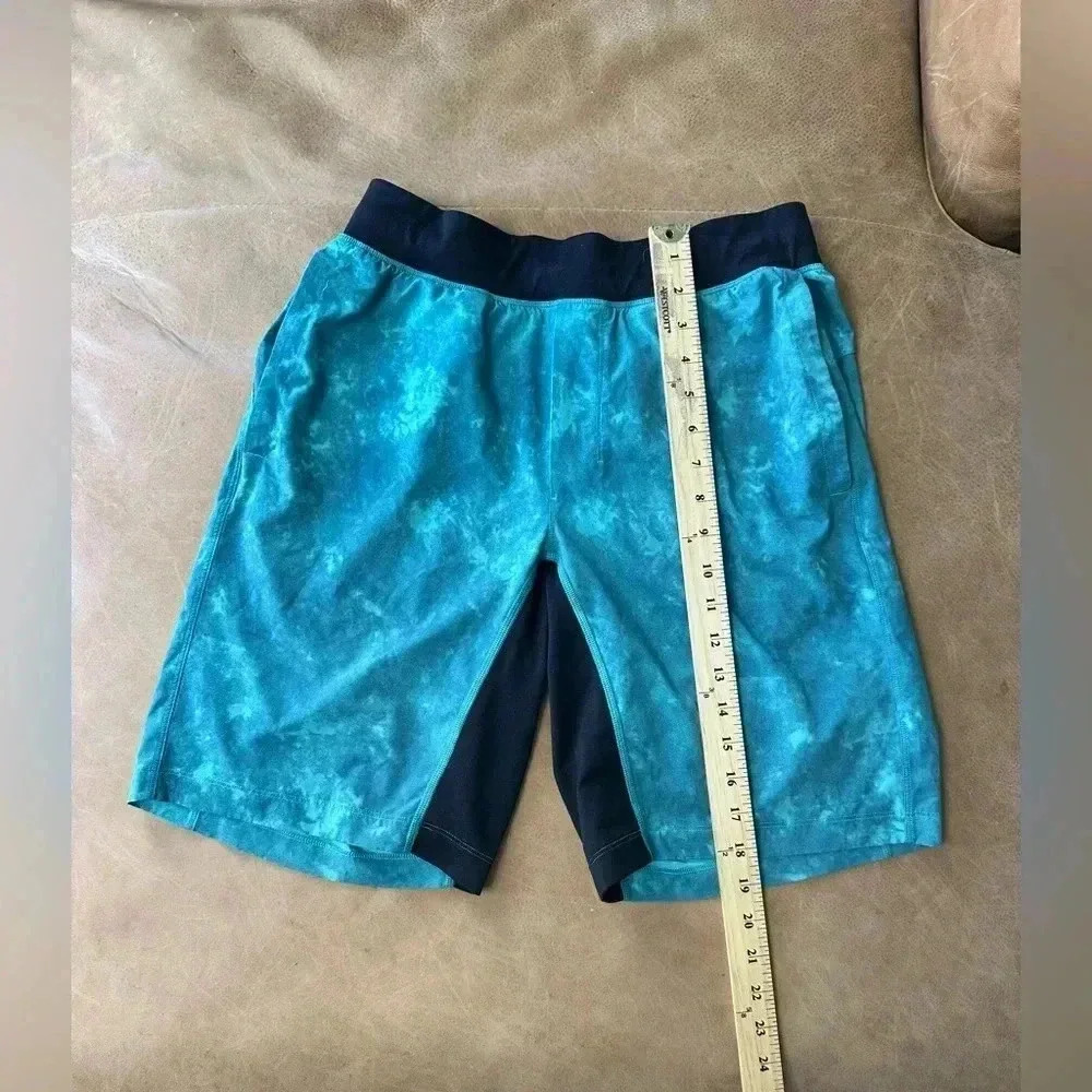 Lululemon T.H.E. Short Medium Men Aqua Linerless 9" Inseam Black Stretch - Picture 4 of 7